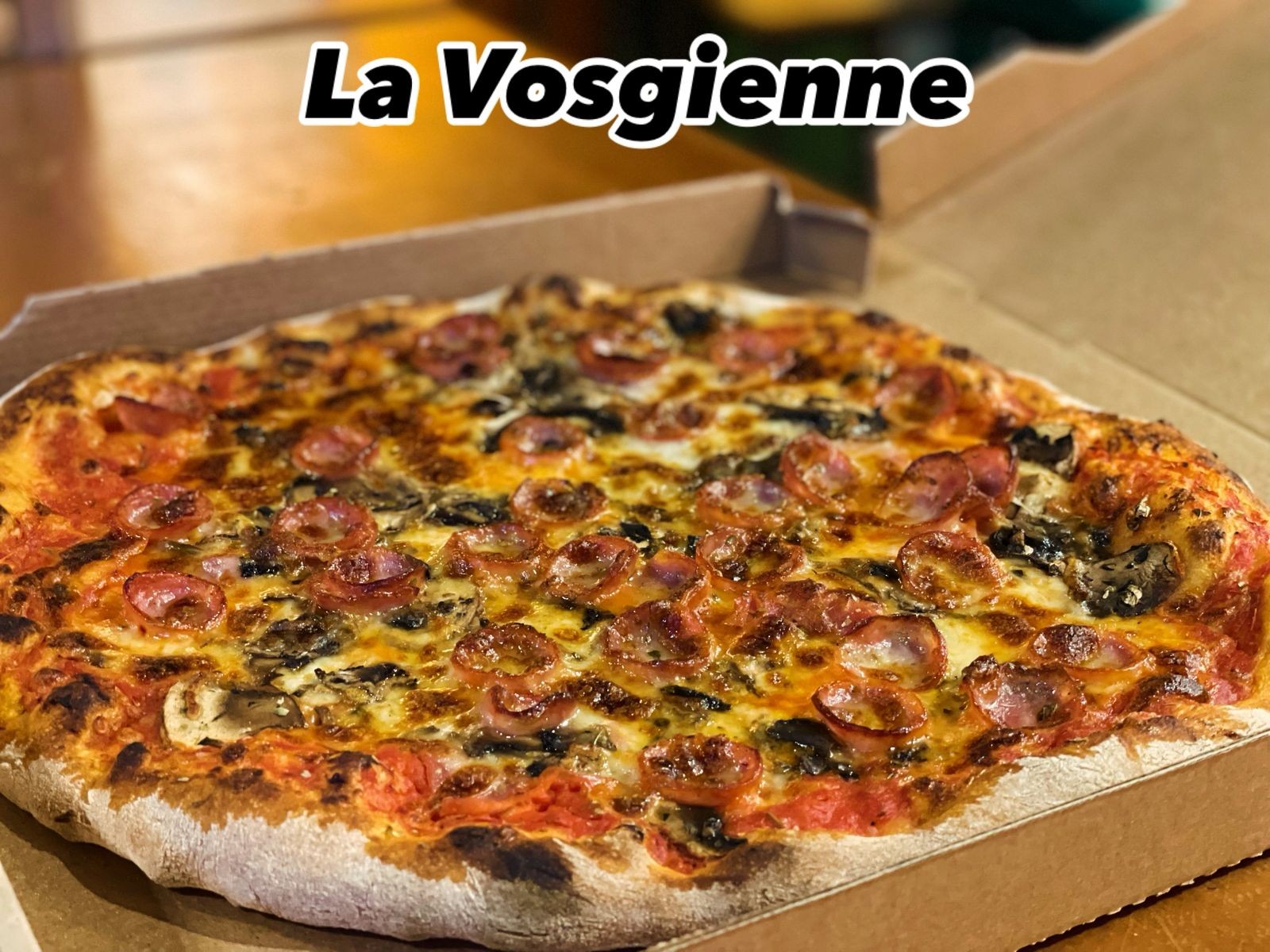 La Vosgienne — pizza pepperoni champignons